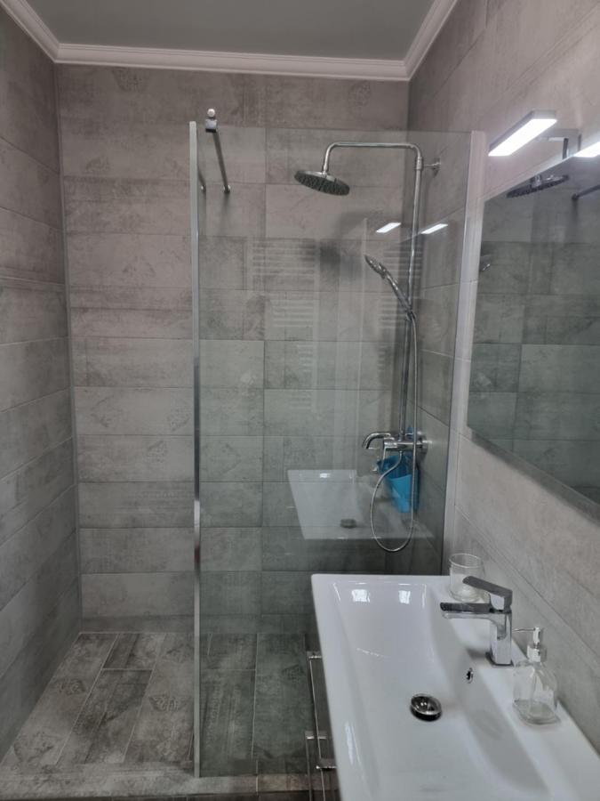 Apartament 2 Camere Eliberarii Constanta Exterior photo